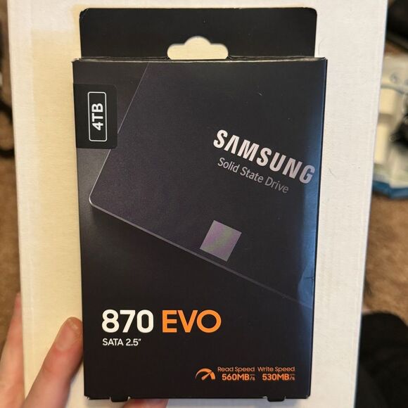 Samsung SSD 870 EVO SATA 2.5” 4TB Solid State Drive NIB - Picture 2 of 12